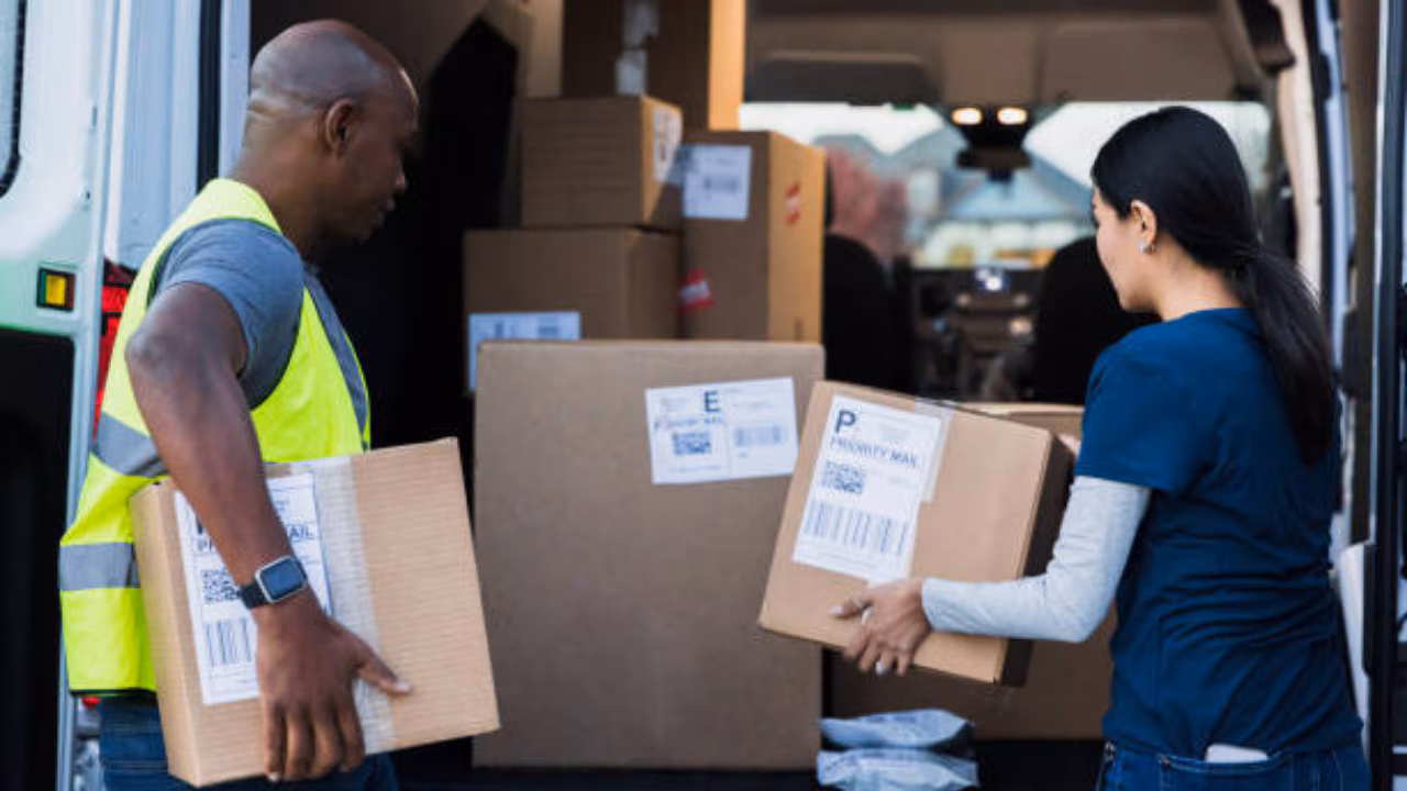 Levi’s and American eagle jeans pallet Discount Inventory – Nice Pallet Liquidation