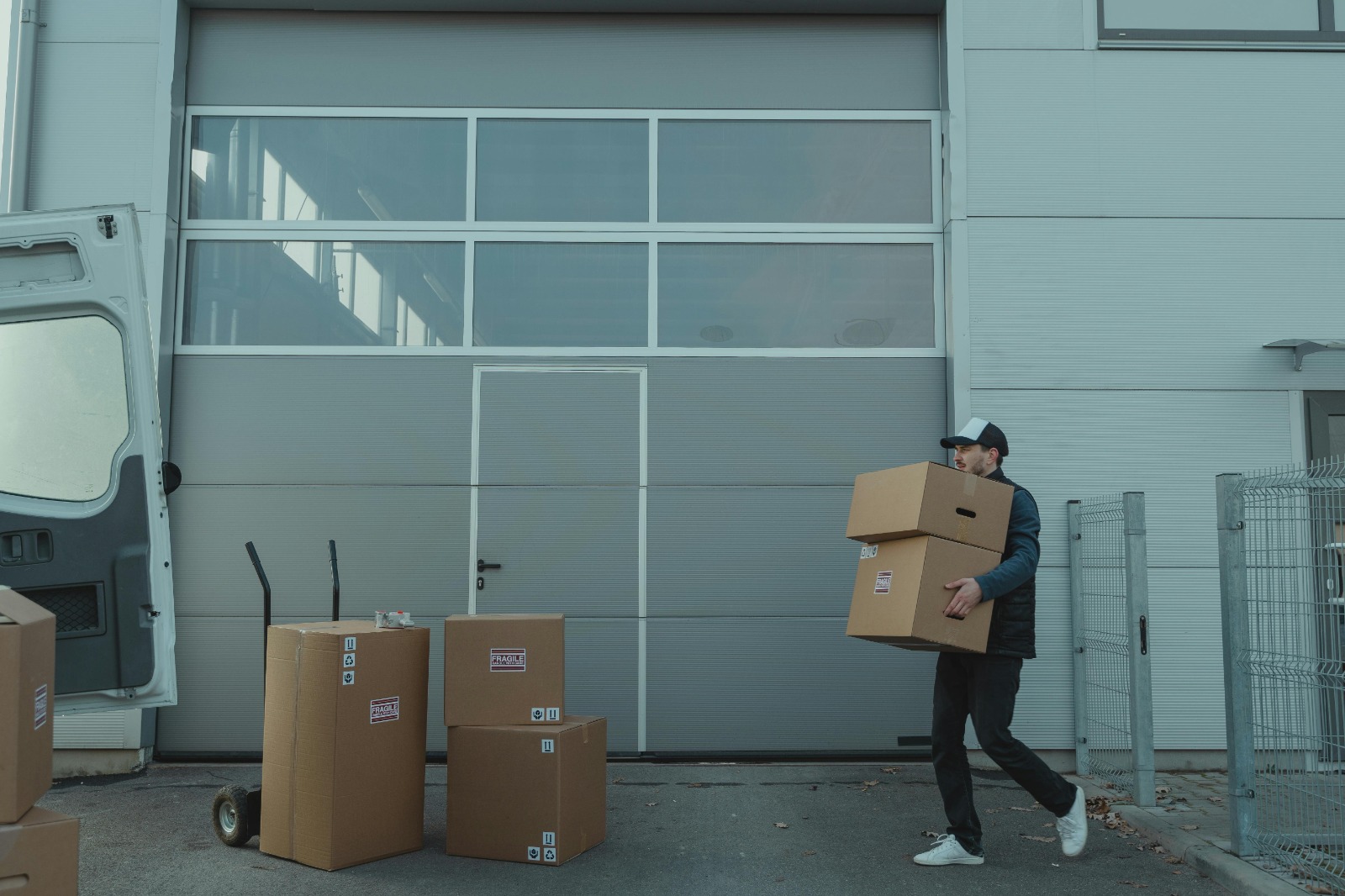 Local Man and Van Experts for Stress-Free Relocation