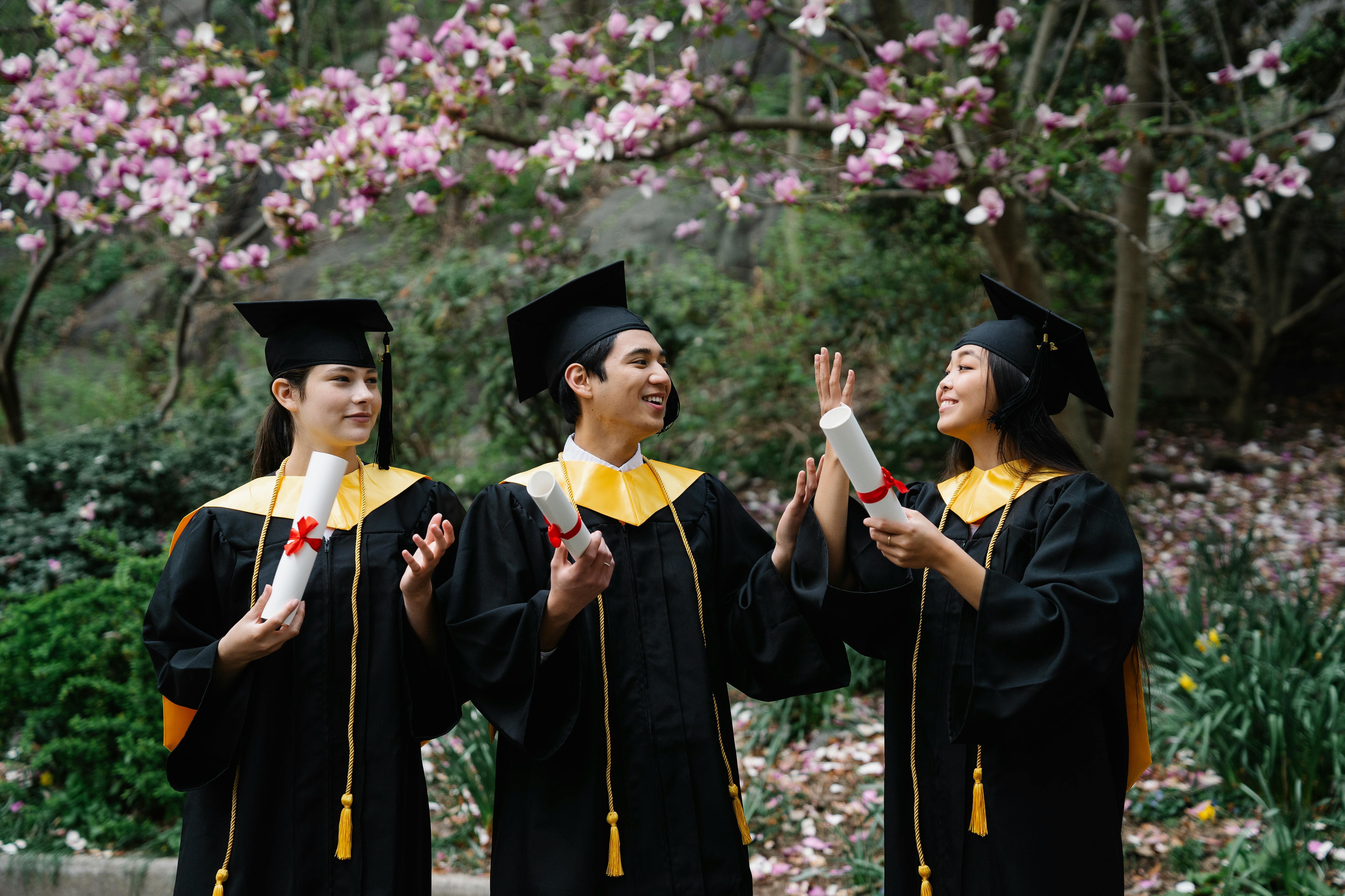 Buy Diploma to Impress Employers and Enhance Your Resume