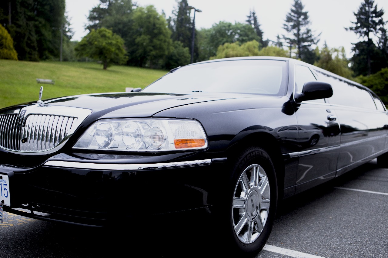 On-Time Car Service Vancouver with Professional Drivers